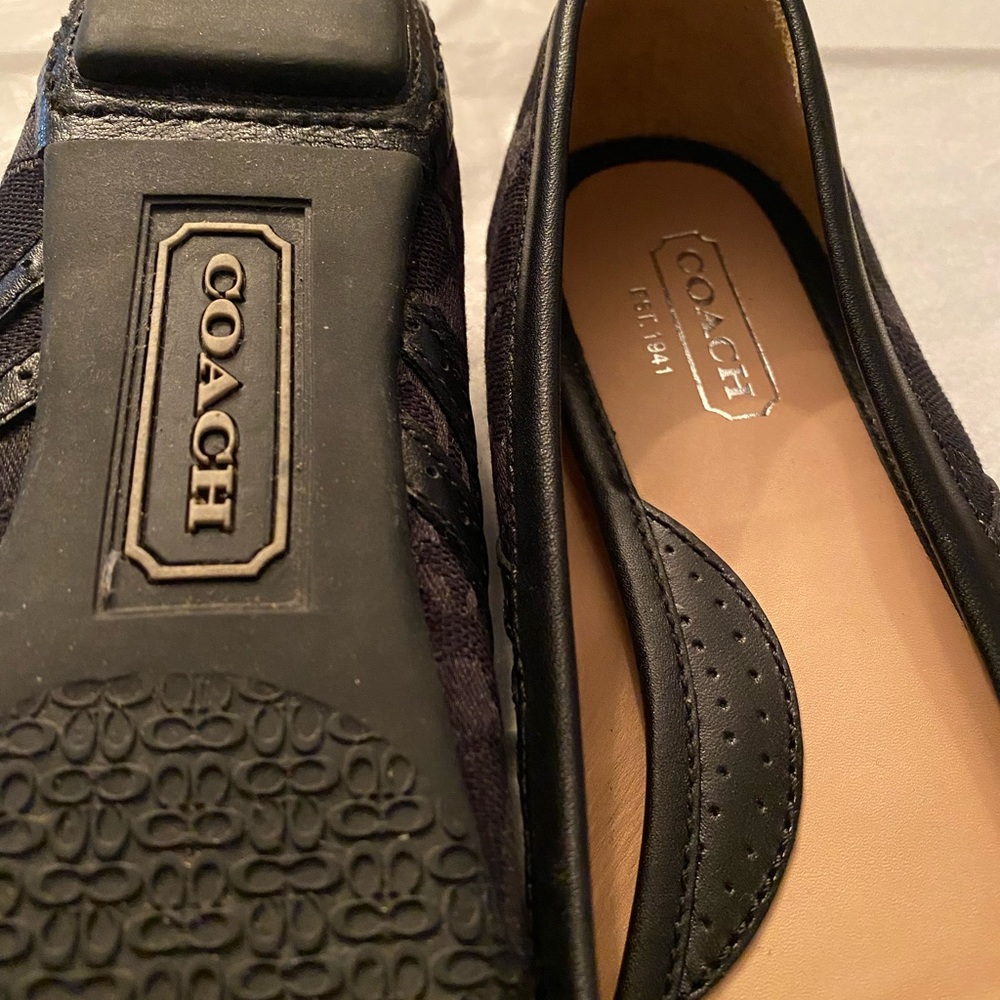 Stylish, signature flat shoes for the woman on the go